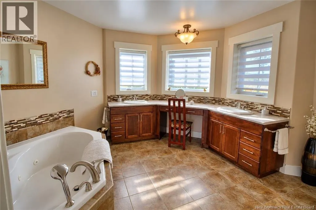 1629 Bass River Point