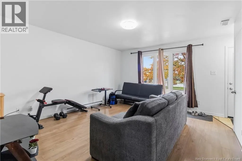275-279 Ayer Avenue
