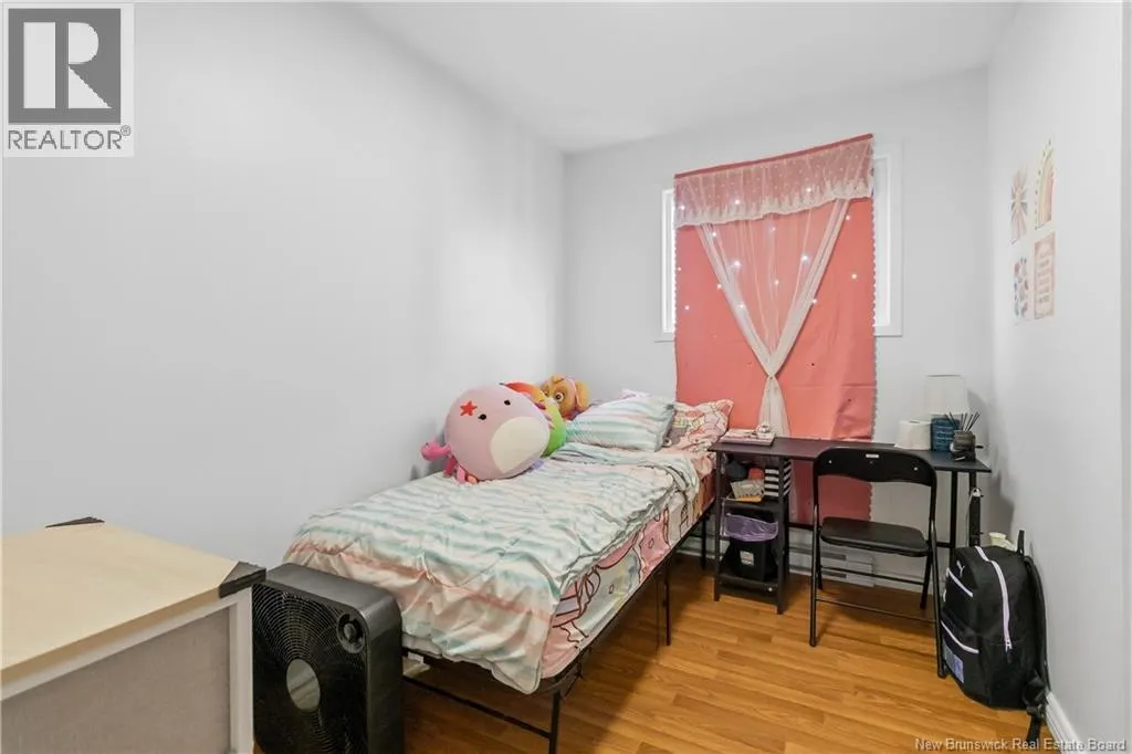 275-279 Ayer Avenue