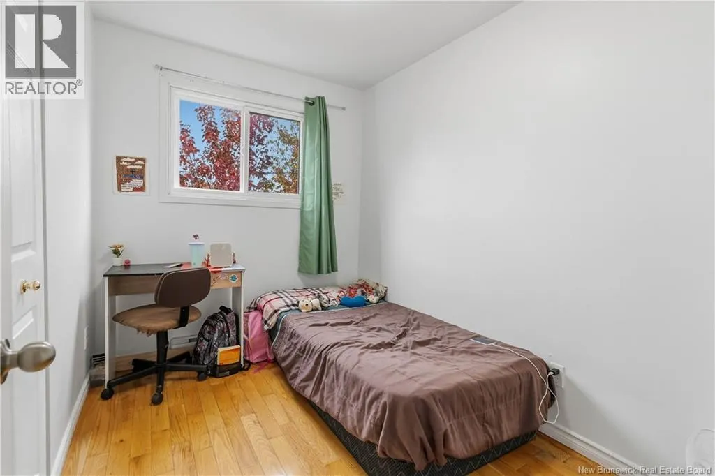 275-279 Ayer Avenue