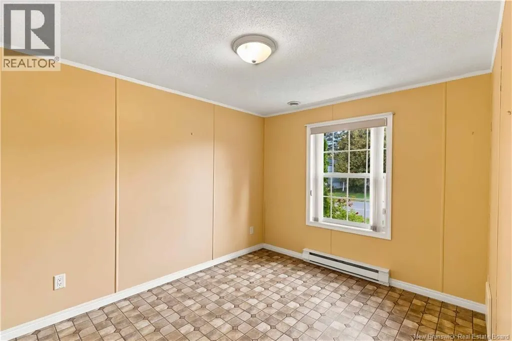 10 Northrup Crescent