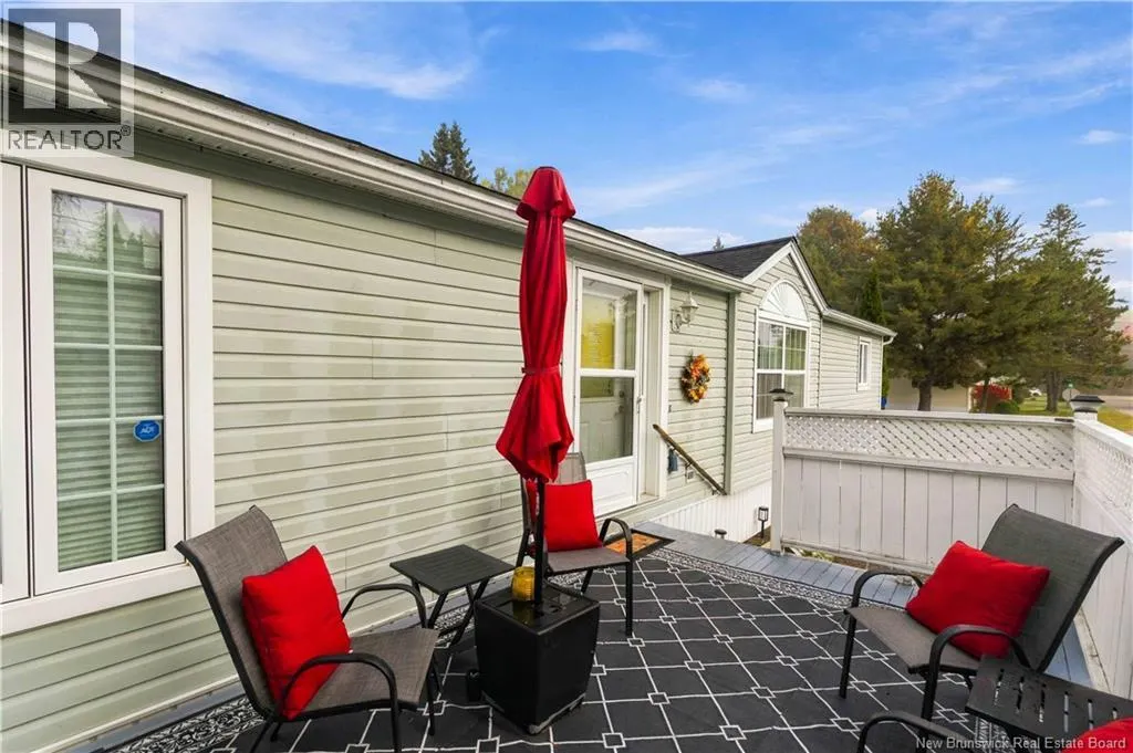 10 Northrup Crescent