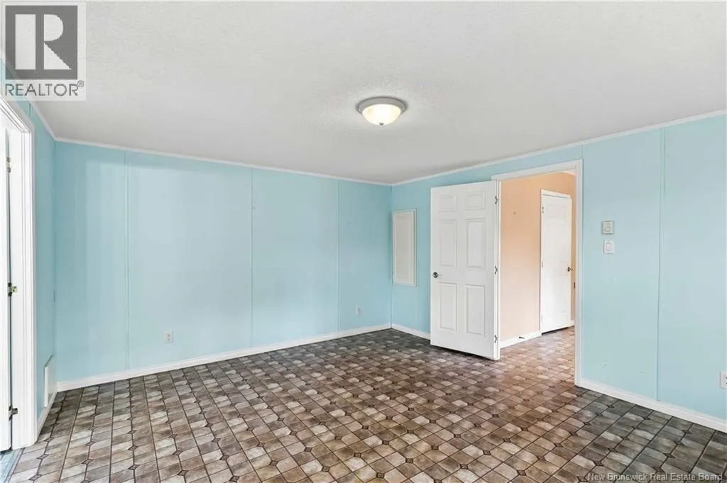 10 Northrup Crescent