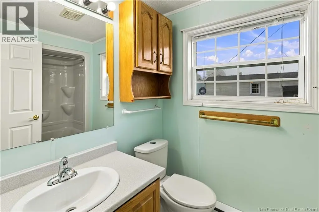 10 Northrup Crescent