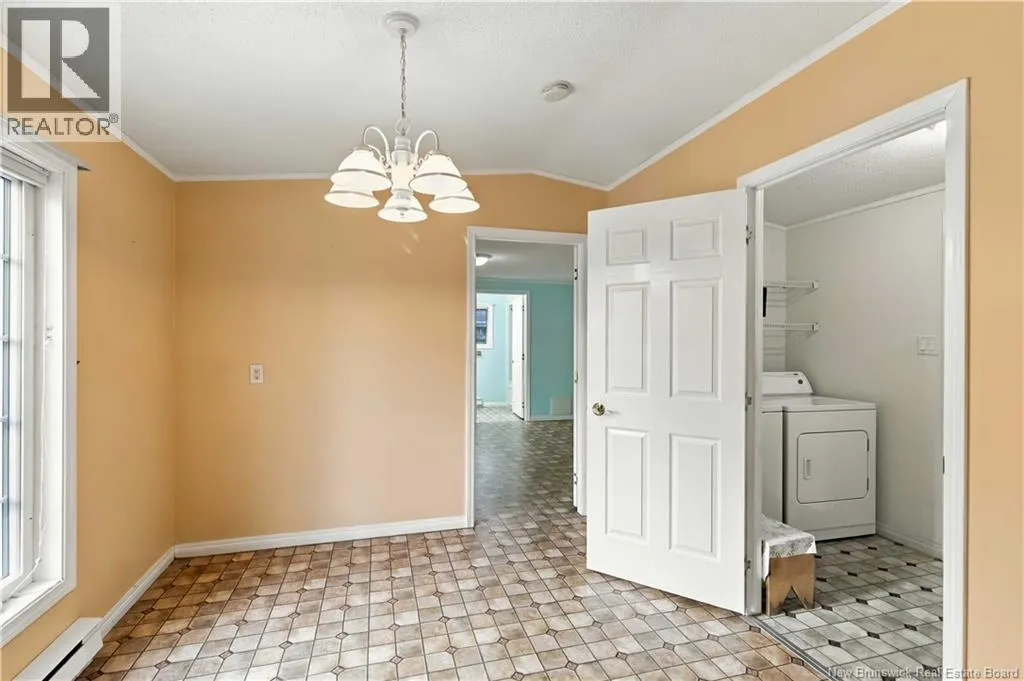 10 Northrup Crescent