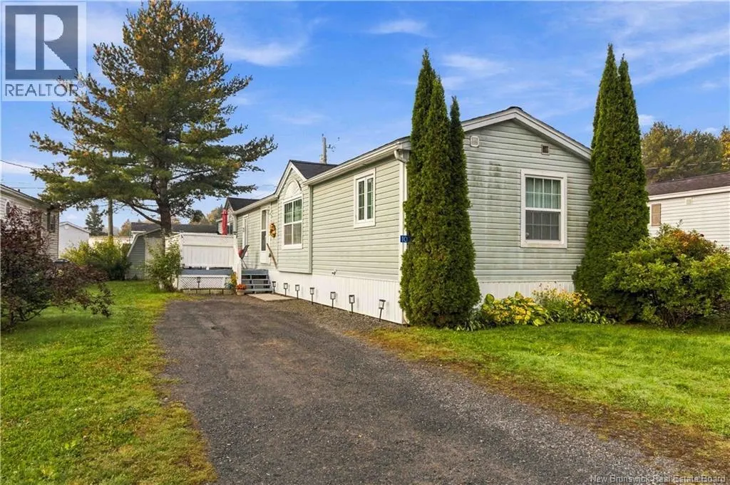 10 Northrup Crescent