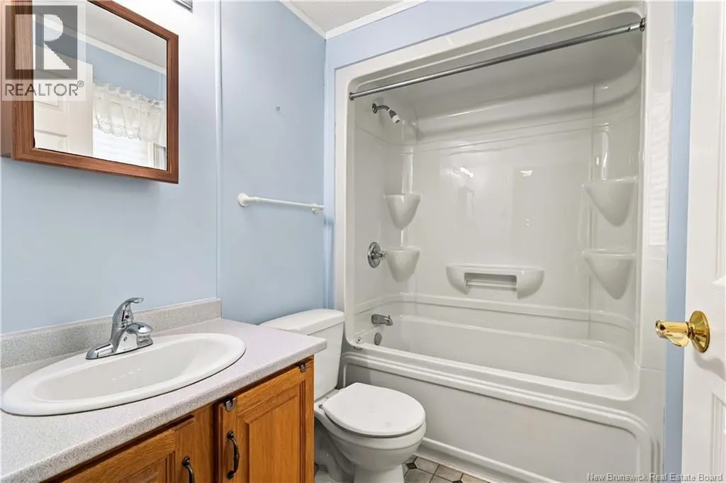 10 Northrup Crescent