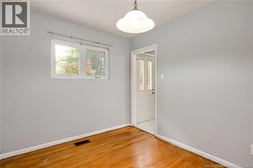 17 Bissett Avenue