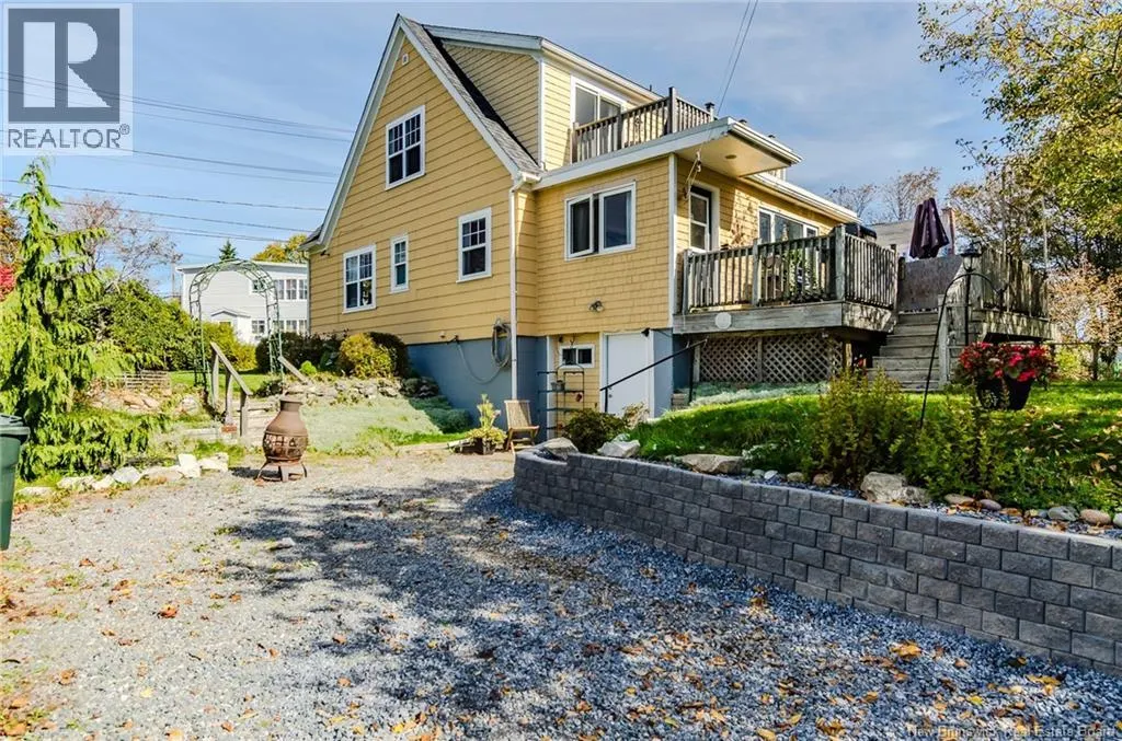 470 Young Street