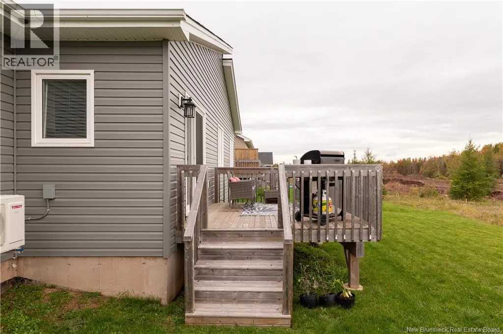 51-53 MacIntosh Boulevard