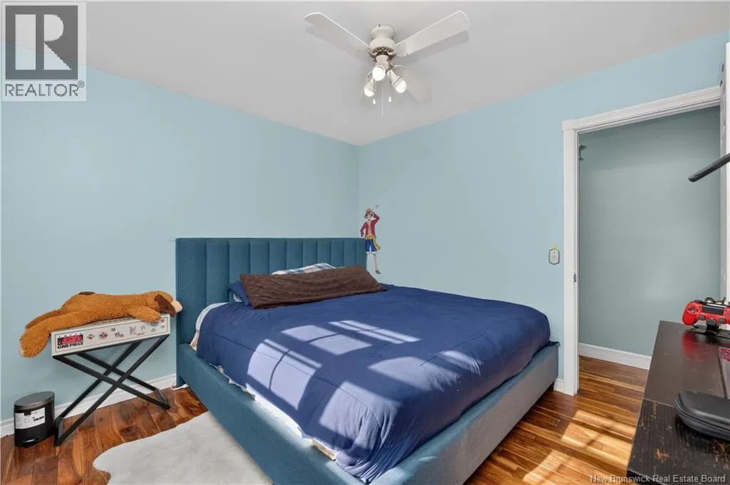 83 Renfrew