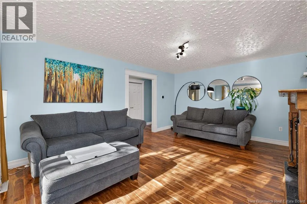83 Renfrew