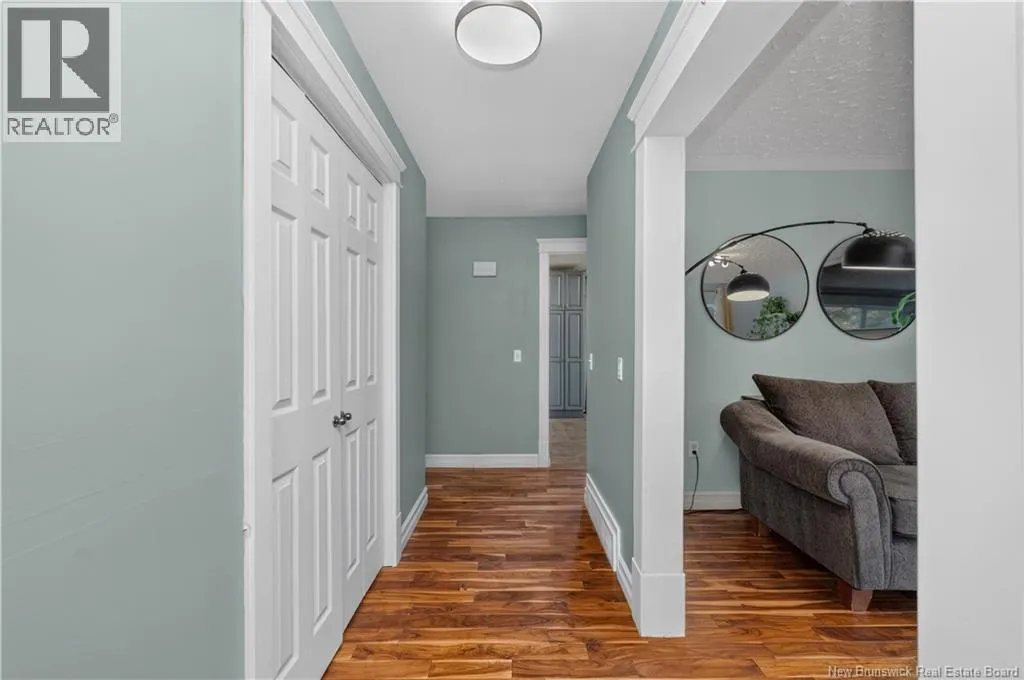 83 Renfrew