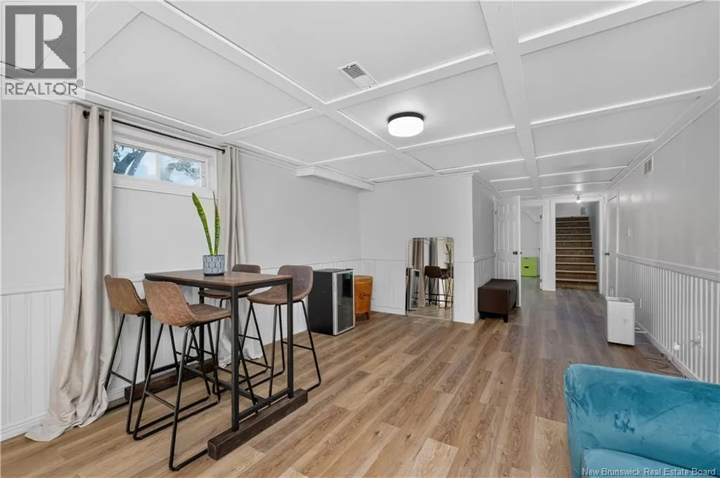 83 Renfrew