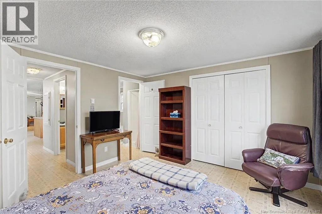 15 Senator Drive