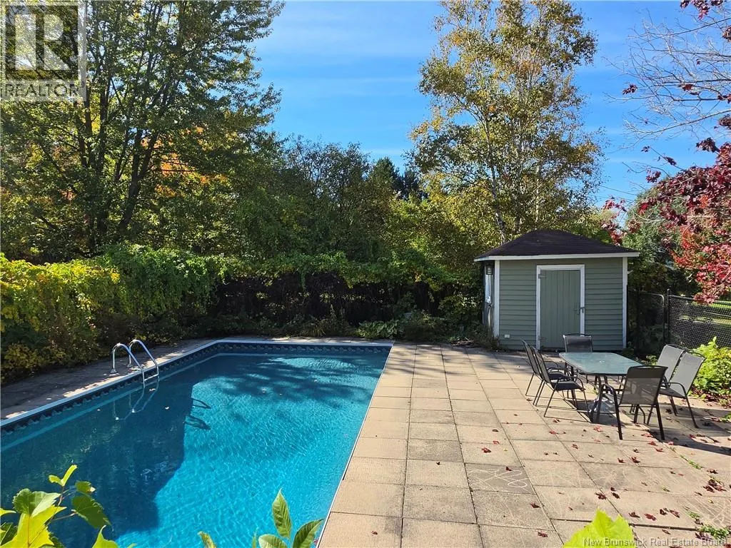 28 River Lane