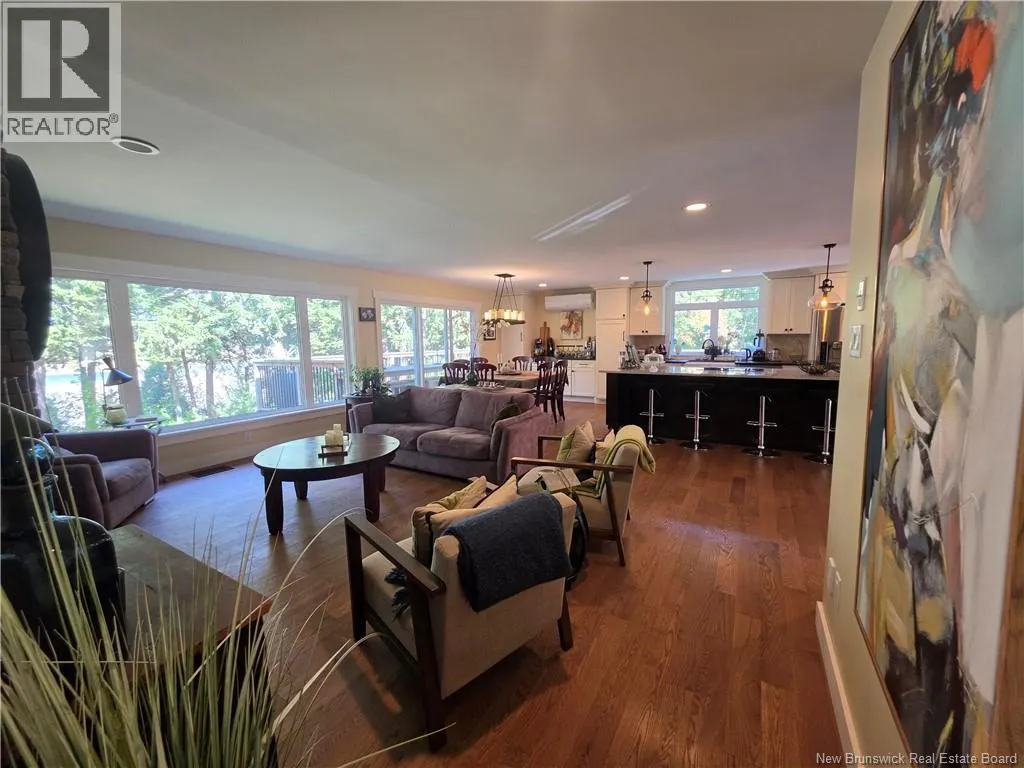 28 River Lane