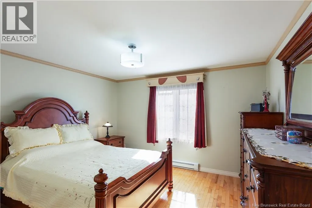43 Dométhilde Crescent