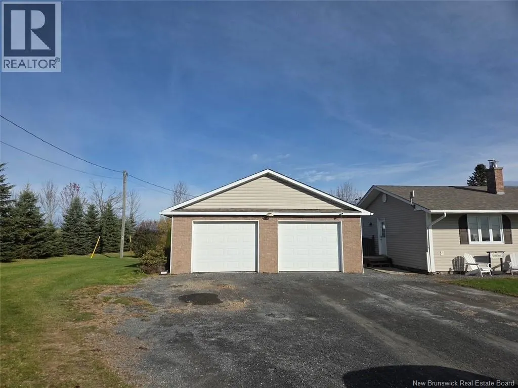 18 Hillside Street