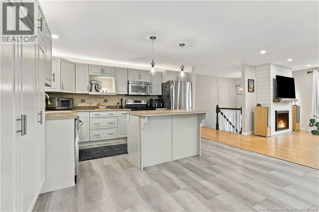21 Mountain View Crescent