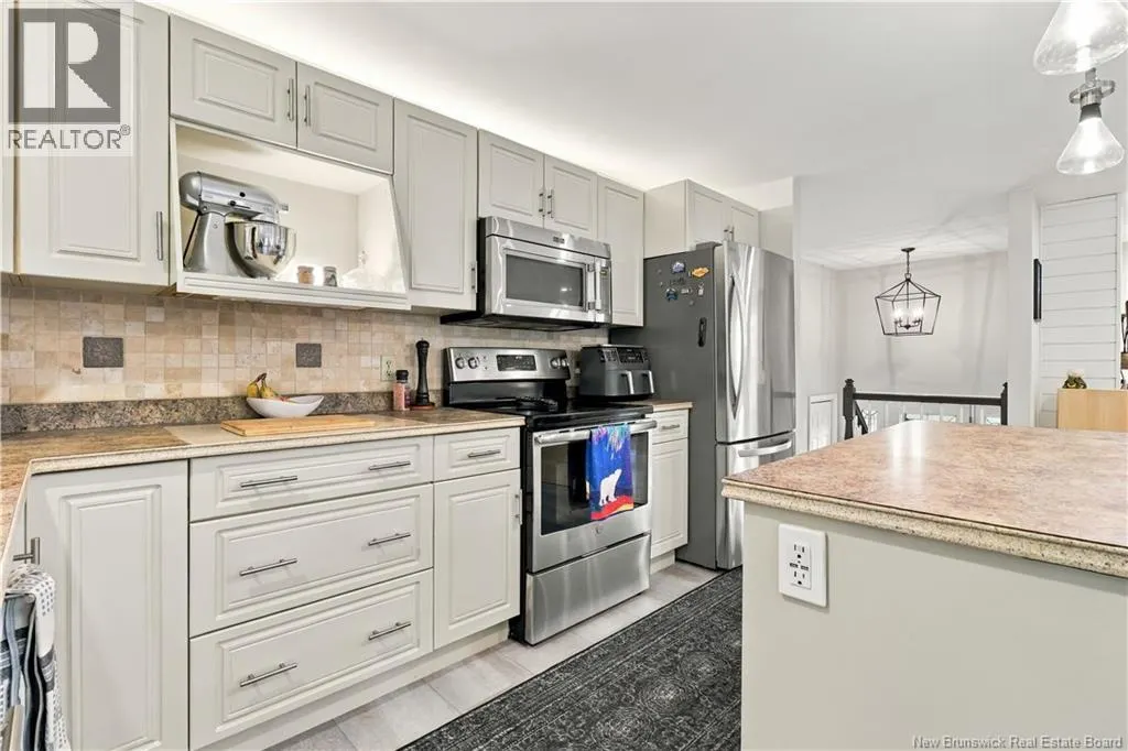 21 Mountain View Crescent