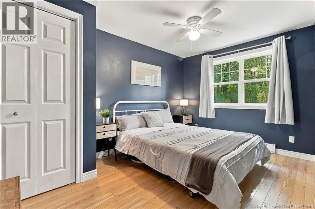 21 Mountain View Crescent