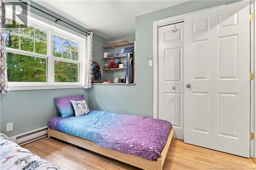 21 Mountain View Crescent