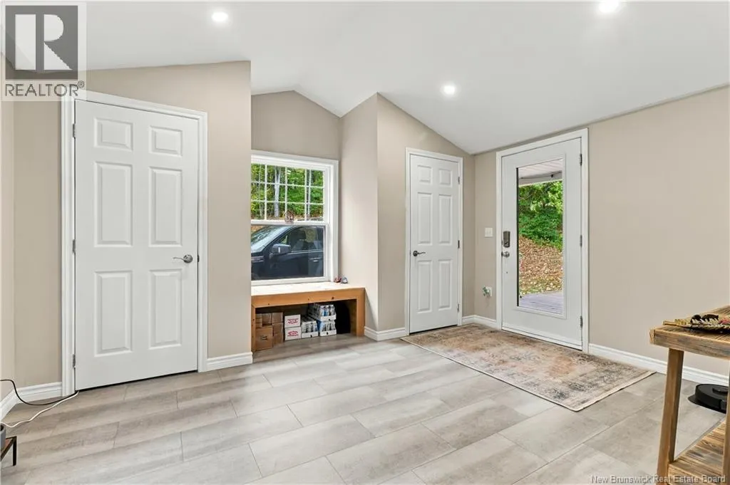 21 Mountain View Crescent