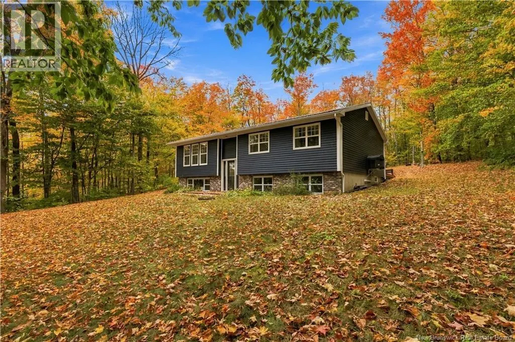21 Mountain View Crescent