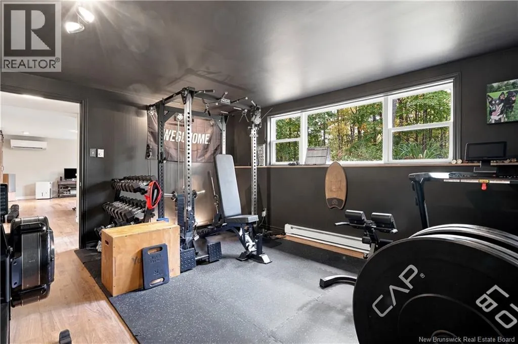 21 Mountain View Crescent