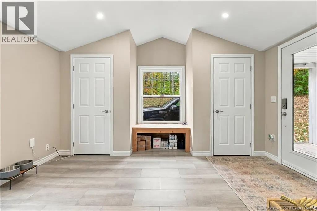 21 Mountain View Crescent