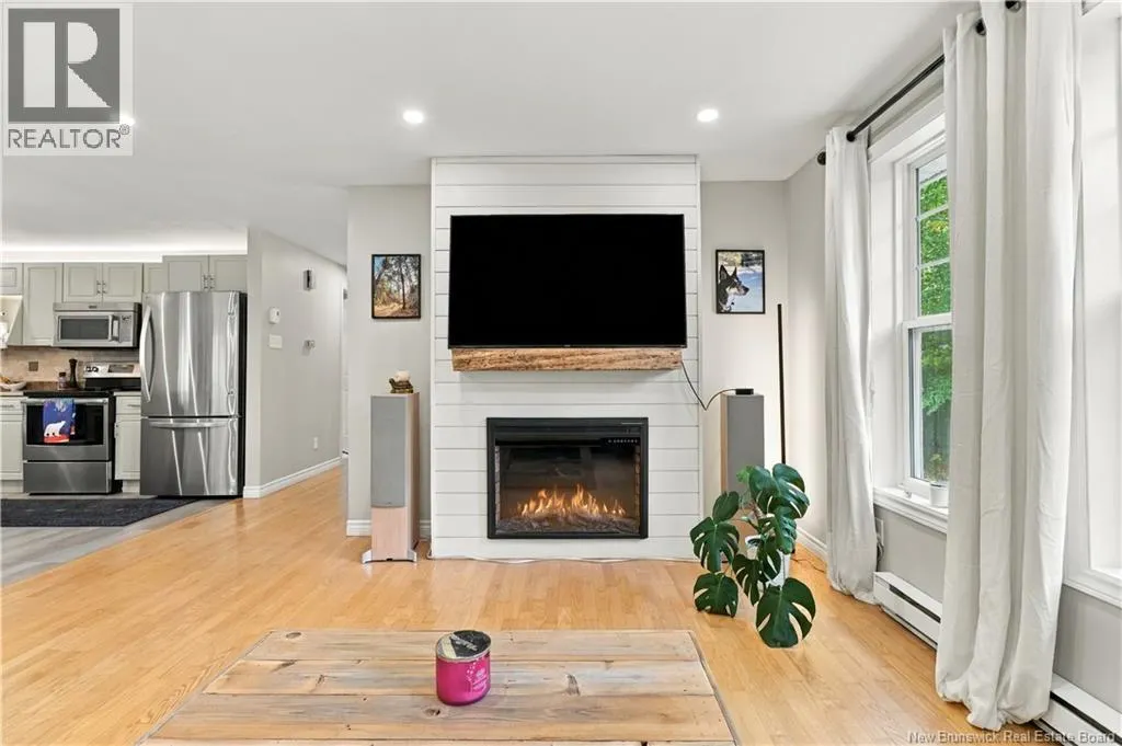 21 Mountain View Crescent