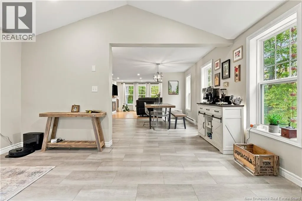 21 Mountain View Crescent