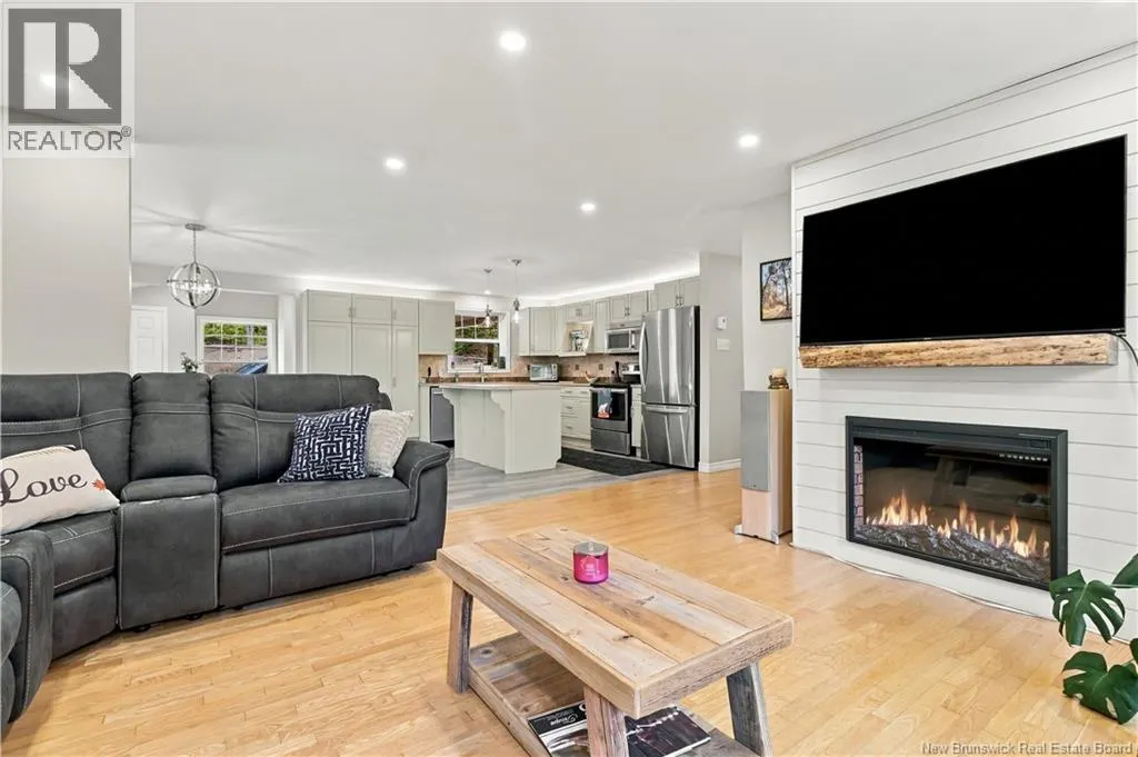 21 Mountain View Crescent