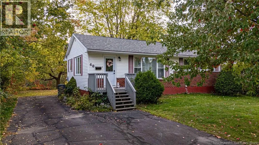 40 Hillcourt Drive