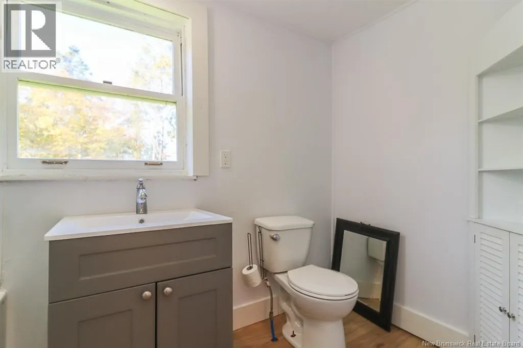 2175 Route 825