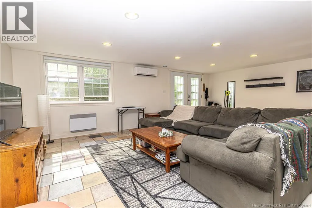 76 Island View Drive