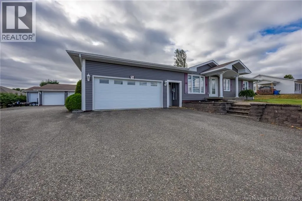 76 Rue McClure