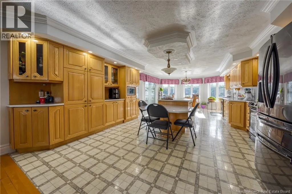76 Rue McClure