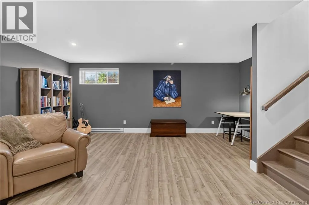 36 Luxor Drive