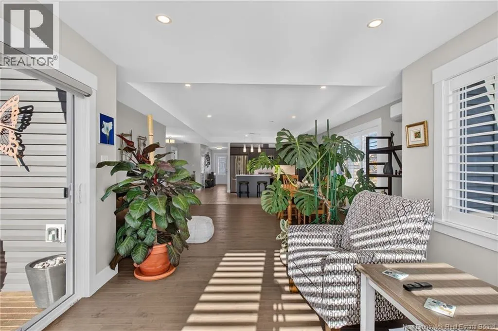 36 Luxor Drive
