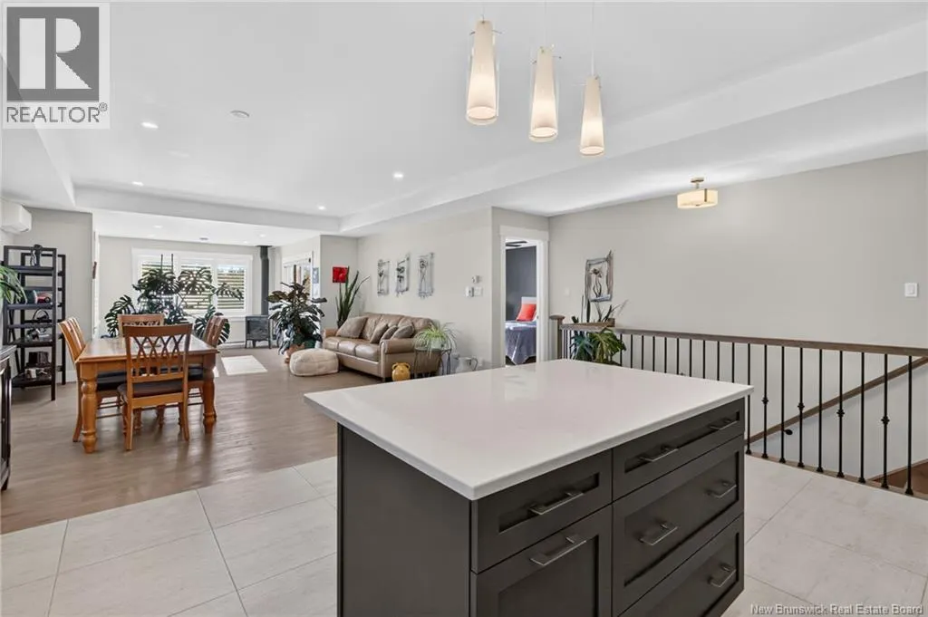 36 Luxor Drive