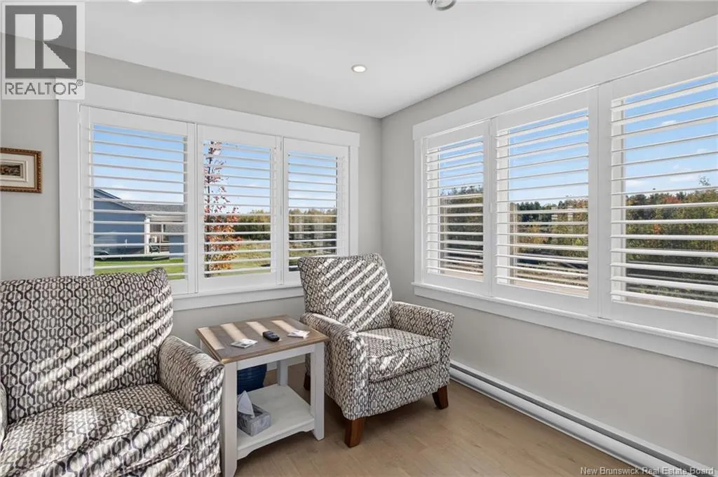 36 Luxor Drive