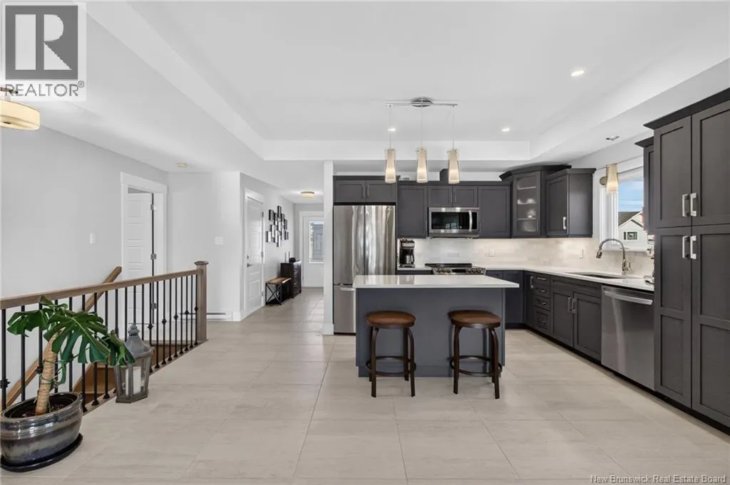 36 Luxor Drive