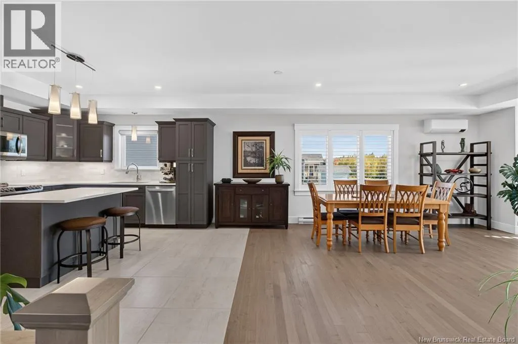 36 Luxor Drive