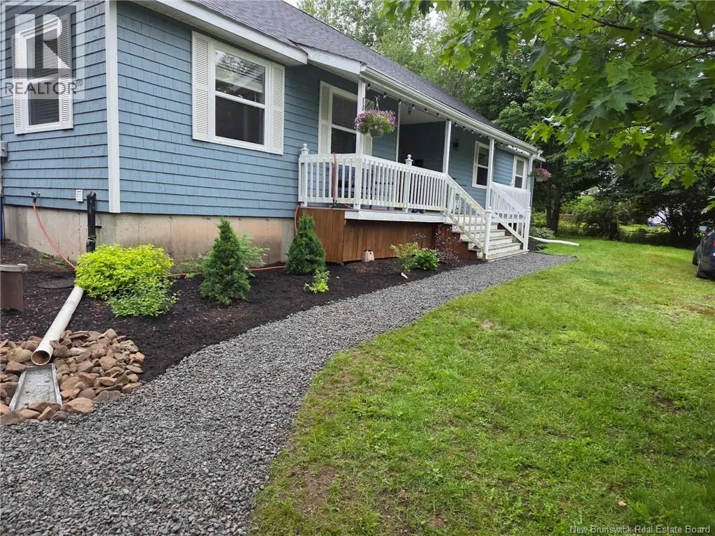 32 Riverbend