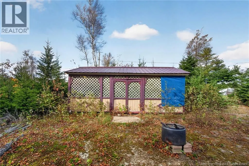 50 Woodland Boulevard