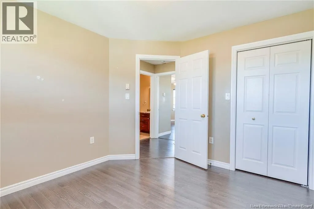 153 Ivy Road