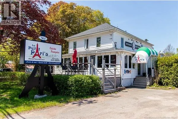 562 Main Street