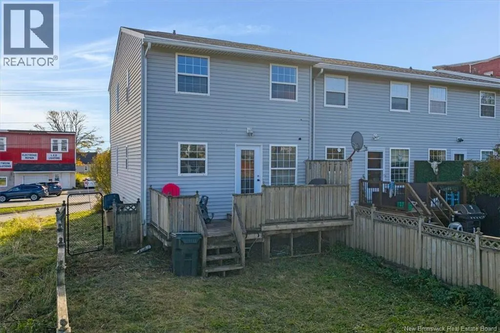 193 King St West